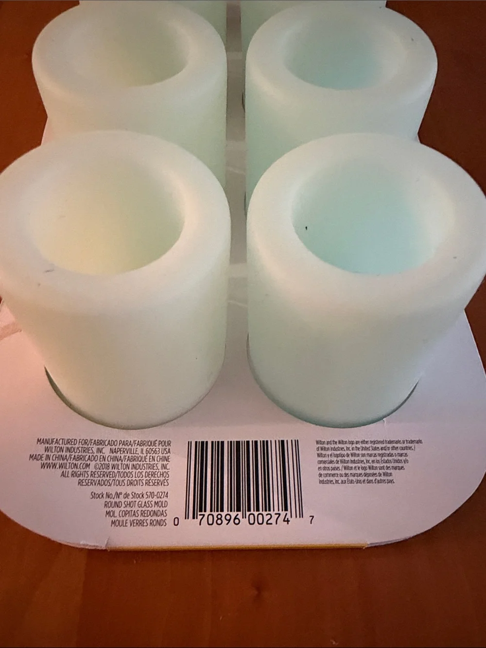 Wilton 8-Cavity Shot Glass Mold - • NEW • Chocolate, Candy, Jello Silicone Mold